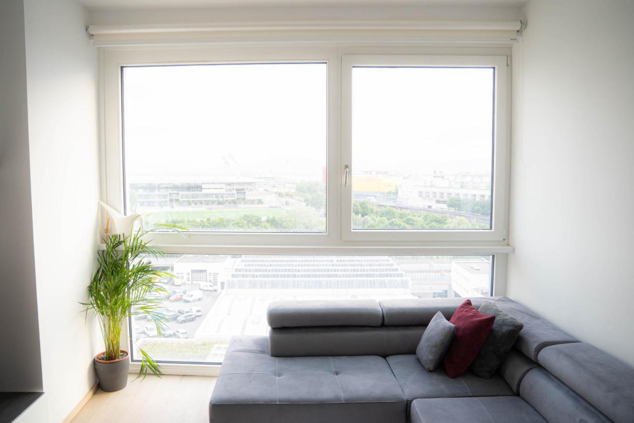 Restify10 - Skyline View - Fitness - Garge - Modern Apartment Wina Bagian luar foto